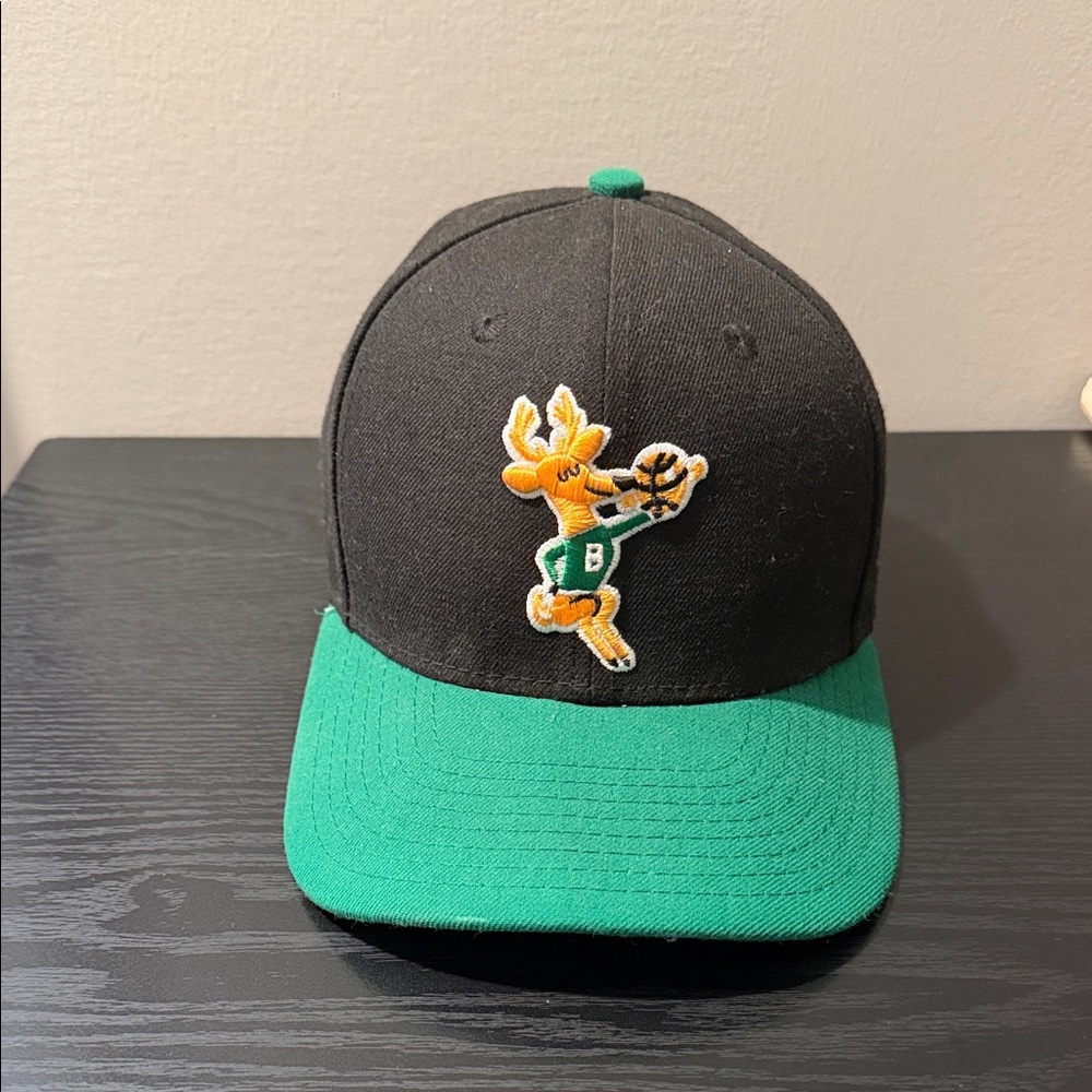 Vintage Milwaukee Bucks New Era 9Fifty SnapBack